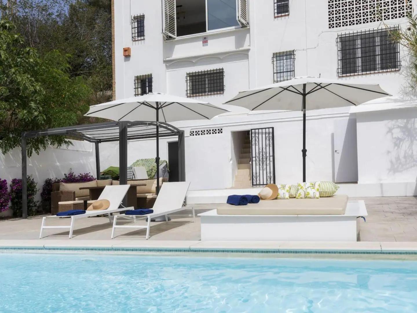 Casa Canyet Con Piscina A Un Paso De Barcelona Y La Playa Badalona Exterior foto